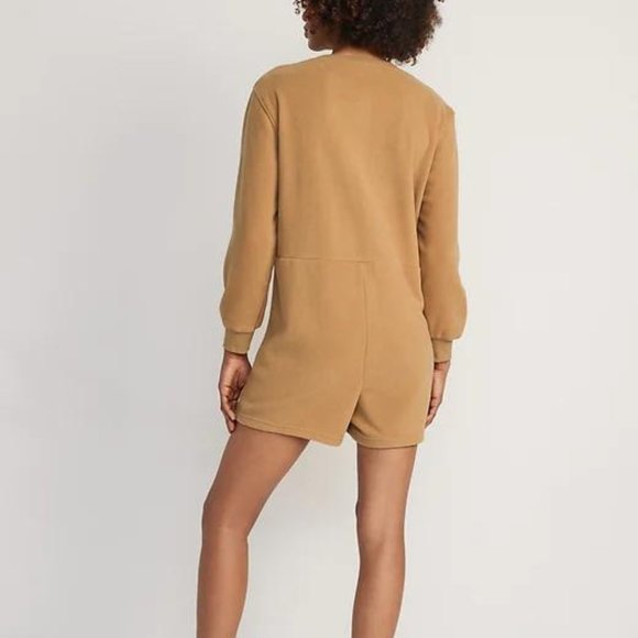 Old Navy Fleece Henley Pajama Romper -- 3.5-inch inseam for Women - Picture 2 of 5